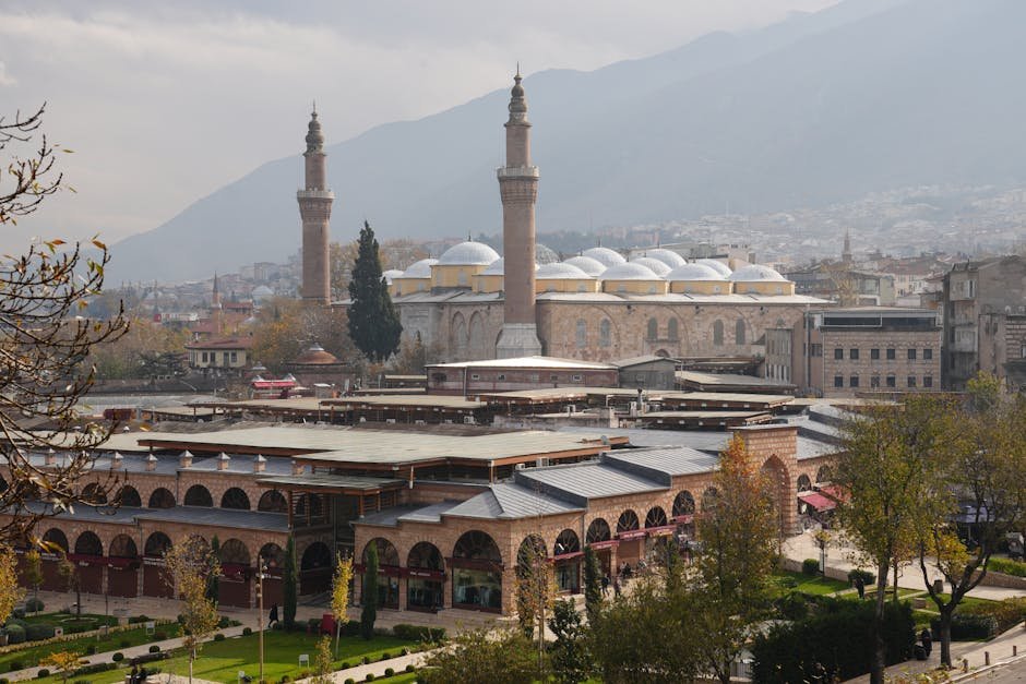 **İzmir: Tarihi ve Modernin Buluştuğu Bir Şehirde Güncel Gelişmeler**