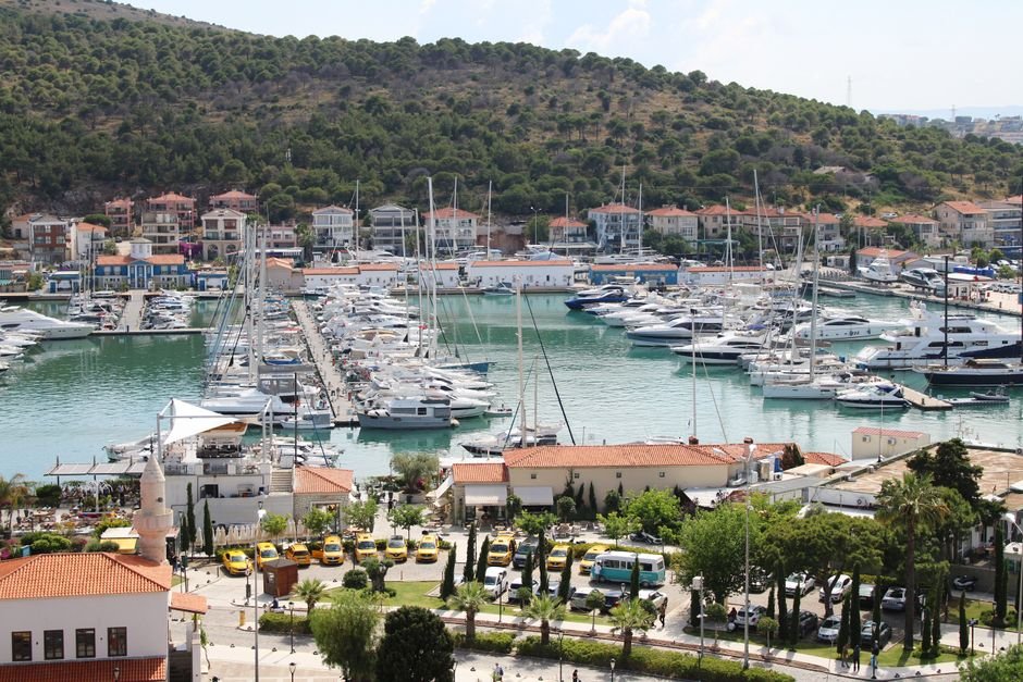 Çeşme’de Kumru Krizi: Altın Değerinde Bir Sandviç