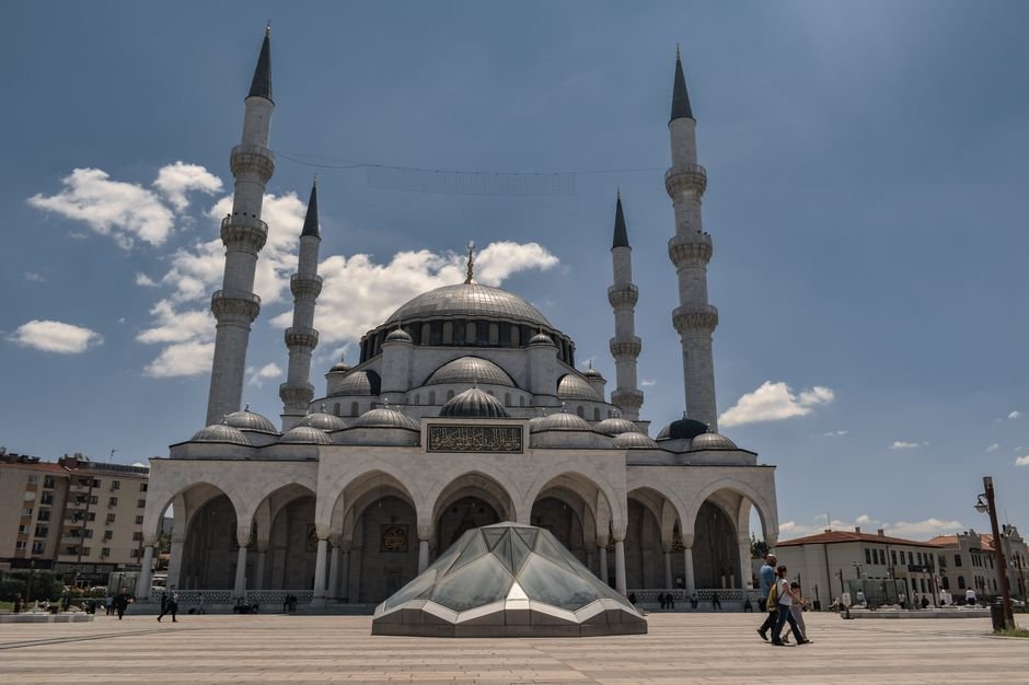 Güzellik Kurbanı: Melike’nin Ardından