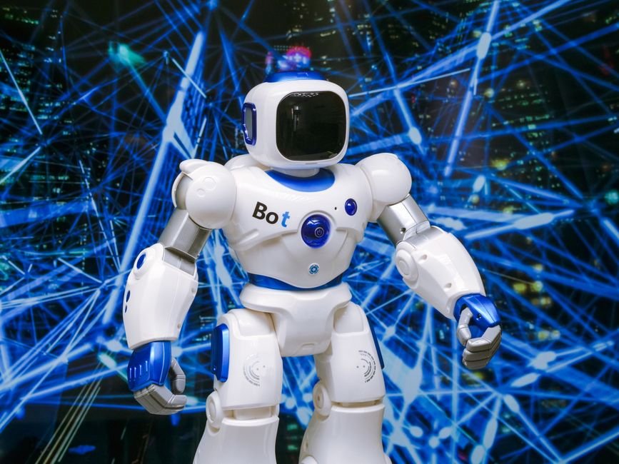 Robotlar ve İnsanlar: İzmir’in Geleceği